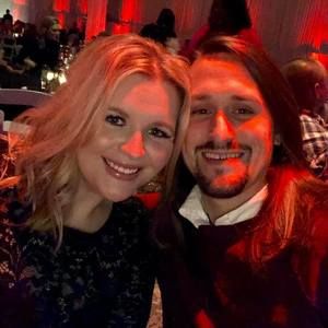 Meet your Posher, Holli